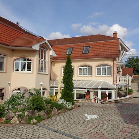 Aqua Vendeghaz Hajduszoboszlo Exterior photo